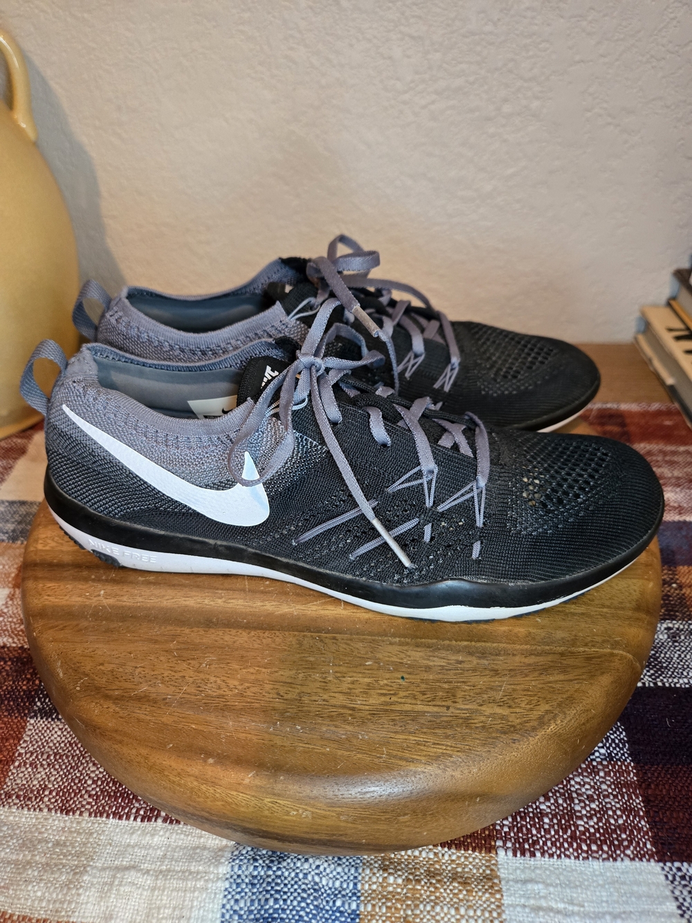 Nike Free Focus Flyknit Womens 7.5 Black Grey Running Shoes Training Sneakers